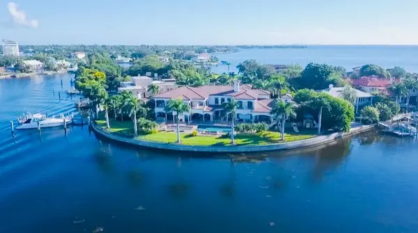 Best Neighborhoods in St. Petersburg, Florida: Where to Live and Why Locals Love Them,Marianne Knowles