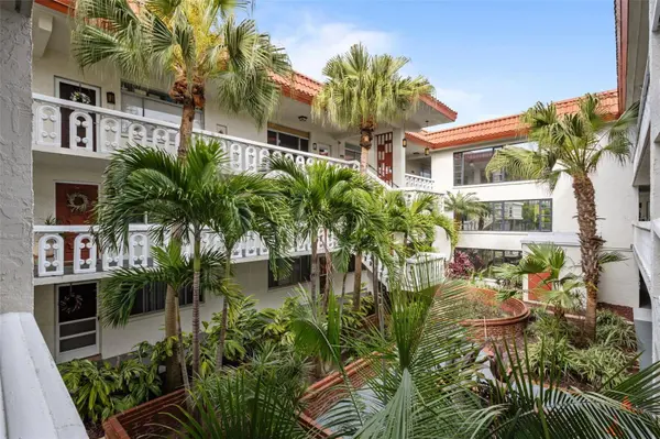 1009 PEARCE DR #206, Clearwater, FL 33764