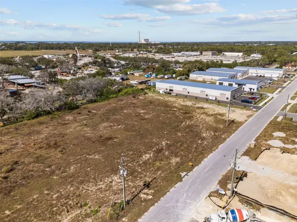 1498 NORTH BEND DR, Tarpon Springs, FL 34689
