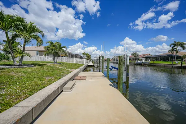 380 CORONADO DR, Punta Gorda, FL 33950