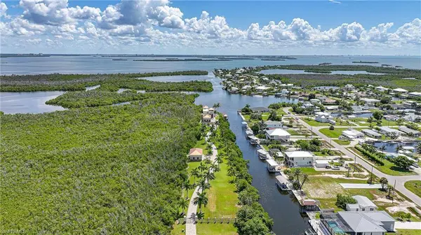 2755 & 2785 Cussell DR, St. James City, FL 33956