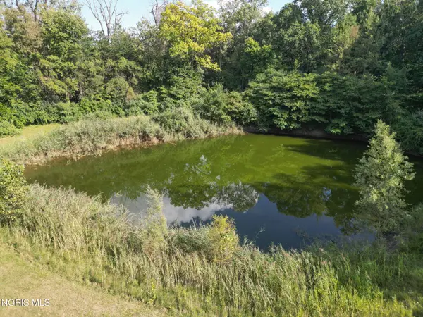 1051 Wentworth AVE, Holland, OH 43528