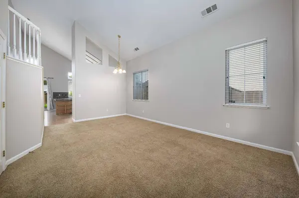 10528 Almanor CIR, Stockton, CA 95219