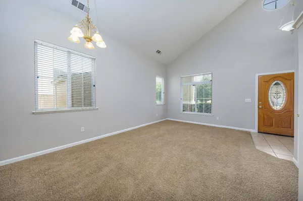 10528 Almanor CIR, Stockton, CA 95219