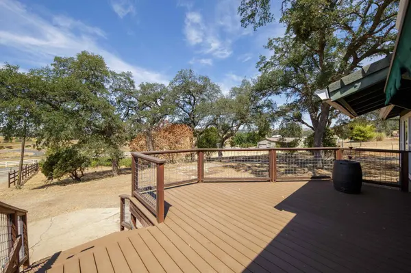 1931 N Ranchero RD, Valley Springs, CA 95252