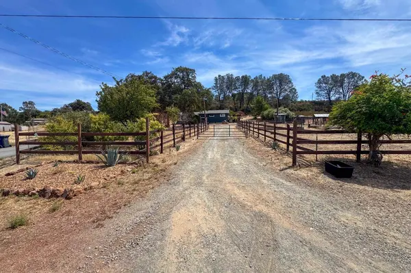 1931 N Ranchero RD, Valley Springs, CA 95252