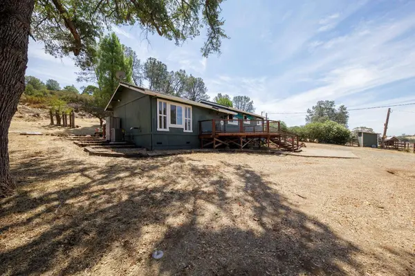 1931 N Ranchero RD, Valley Springs, CA 95252