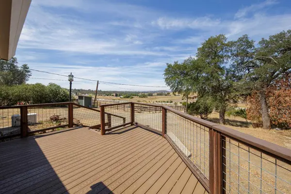 1931 N Ranchero RD, Valley Springs, CA 95252