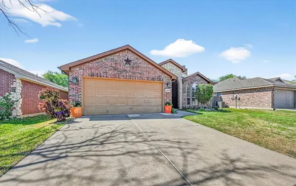 12244 Shadow Wood Trail, Fort Worth, TX 76028