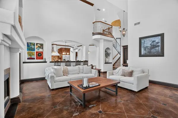 1717 Taylor Bridge Court, Burleson, TX 76028