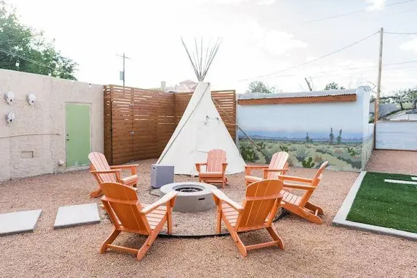 205 W Lincoln Street, Marfa, TX 79843