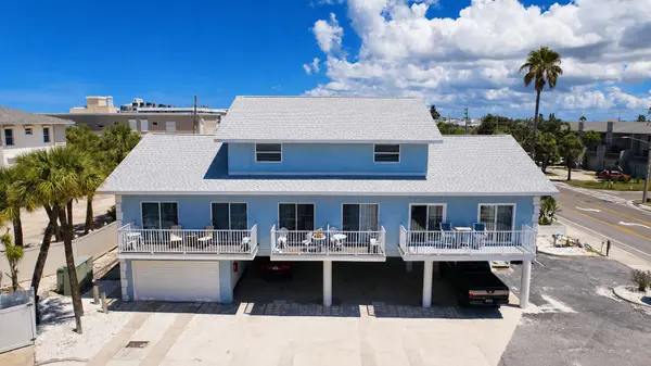 1802 Gulf Blvd #8, Indian Rocks Beach, FL 33785-2962