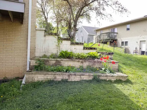 1910 16th Street, Hazel Green, WI 53811