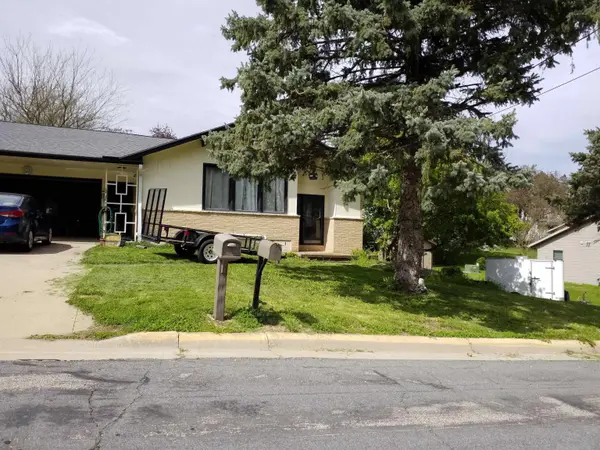1910 16th Street, Hazel Green, WI 53811
