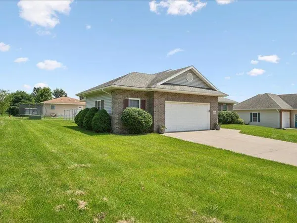 604 S Lincoln Street, Cuba City, WI 53807