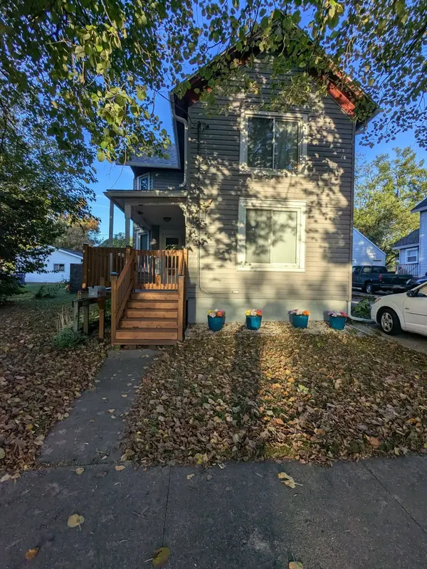 418 S Academy Street, Janesville, WI 53548