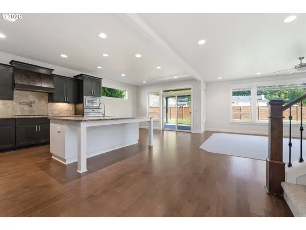 13540 SE GREENWOOD CT, Clackamas, OR 97015