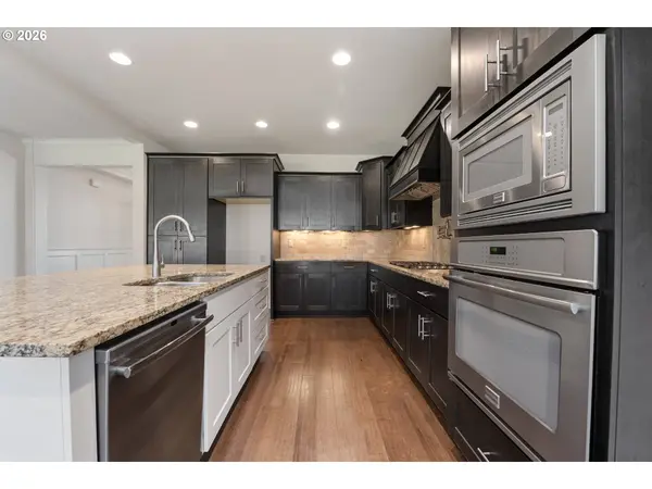 13540 SE GREENWOOD CT, Clackamas, OR 97015