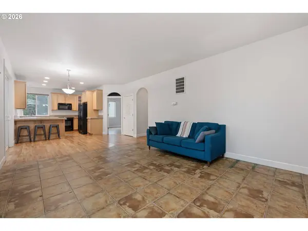 8503 SE 139TH CT, Portland, OR 97236