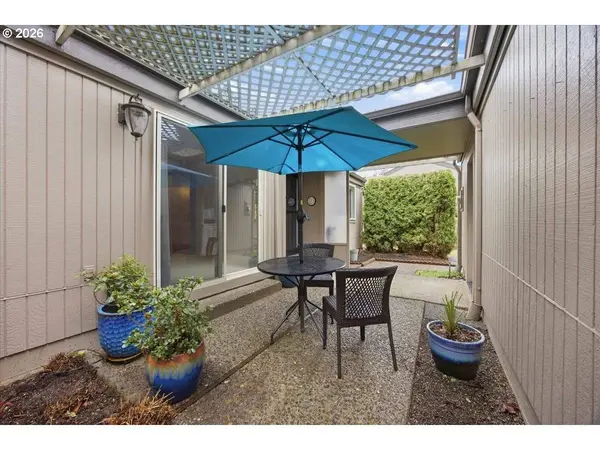 6510 HUNTINGTON CIR, Salem, OR 97306