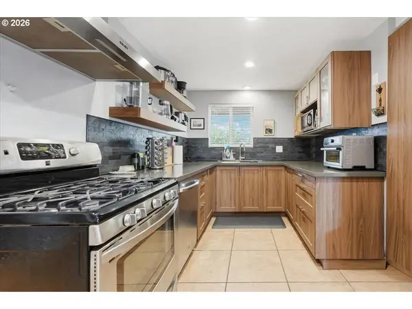 7001 SE 71ST AVE, Portland, OR 97206