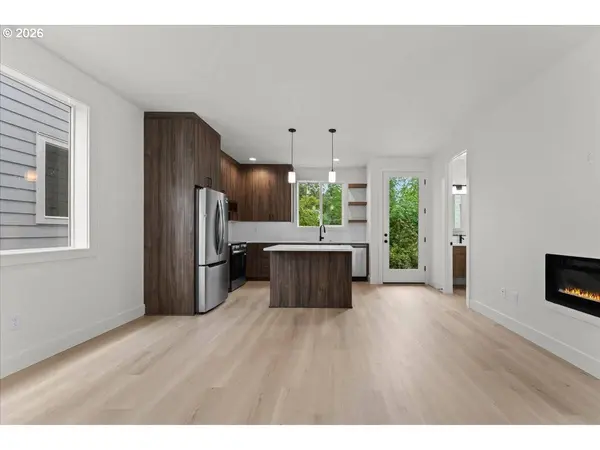 9592 SW 91ST AVE #11, Portland, OR 97223