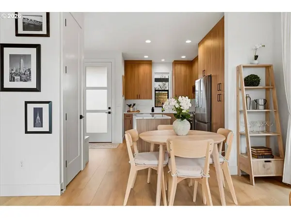 311 E AVE #7, Lake Oswego, OR 97034