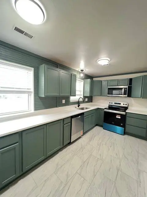 6709 NW 22nd ST, Bethany, OK 73008