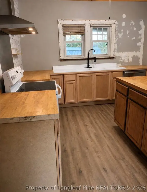 205 N College ST, Red Springs, NC 28377