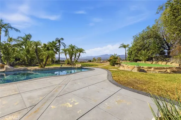 1184 Tesoro, Corona, CA 92879