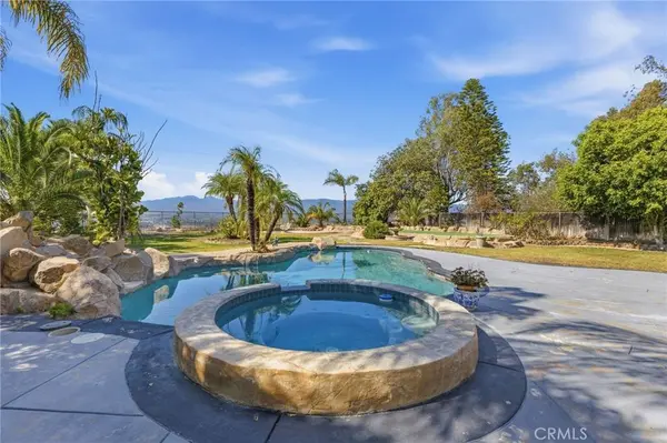 1184 Tesoro, Corona, CA 92879
