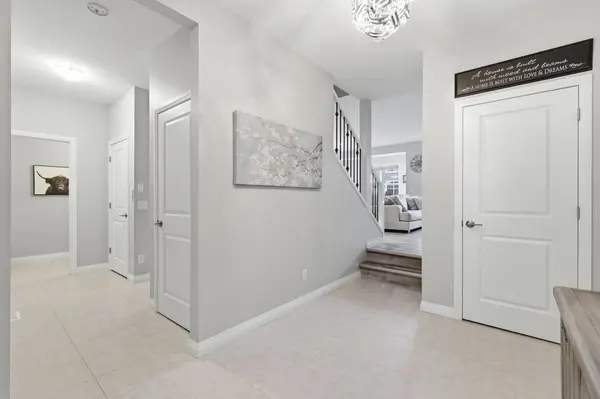 10 Riviera Pl, Cochrane, AB T4C 0V4