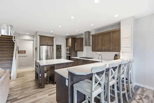 10 Riviera PL, Cochrane, AB T4C 0V4