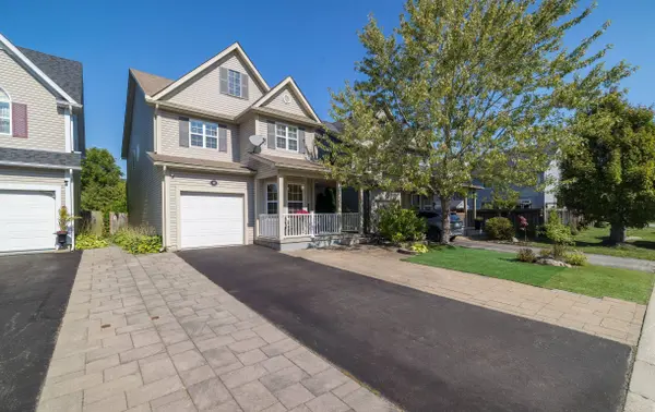 105 Hampson CRES