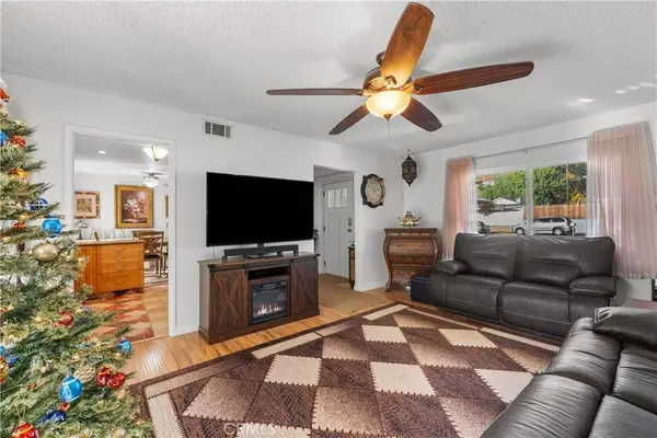 19726 Steinway, Canyon Country, CA 91351