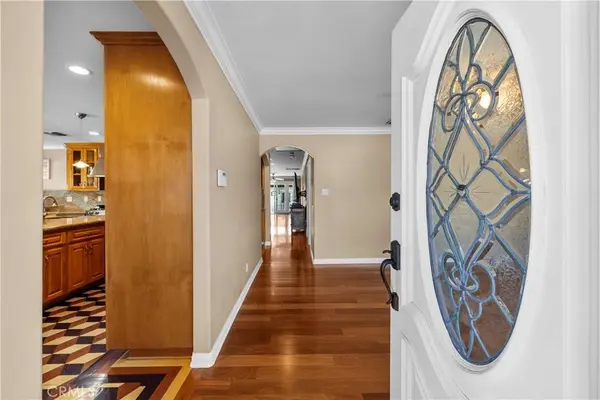 10053 Stonehurst, Sun Valley, CA 91352