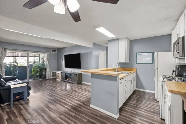 15220 Ocaso Ave. #H107, La Mirada, CA 90638