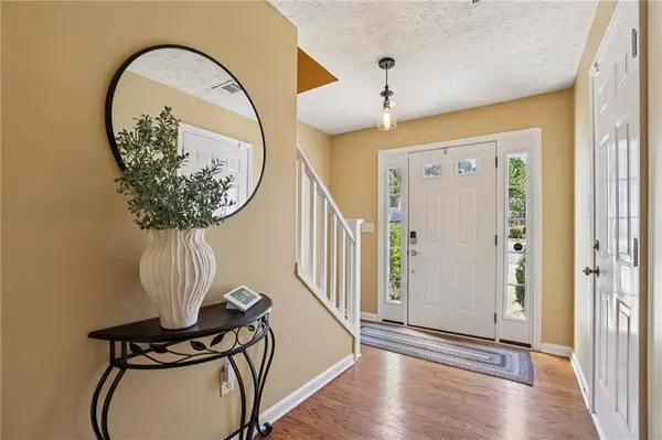 515 Abbotts Mill DR, Johns Creek, GA 30097