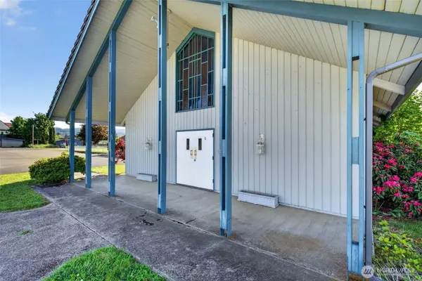 417 N Main ST, Pe Ell, WA 98572