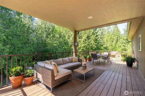 227 Cougar LN, Toledo, WA 98591