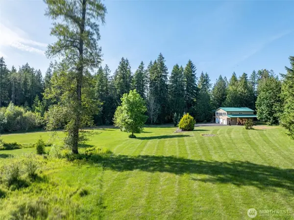 227 Cougar LN, Toledo, WA 98591