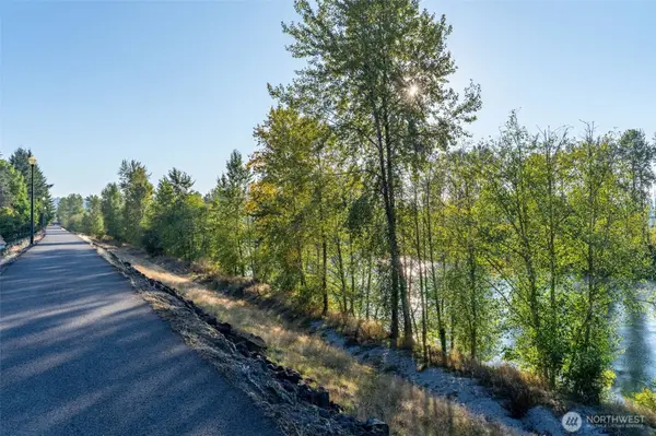 336 3rd AVE SW, Castle Rock, WA 98611