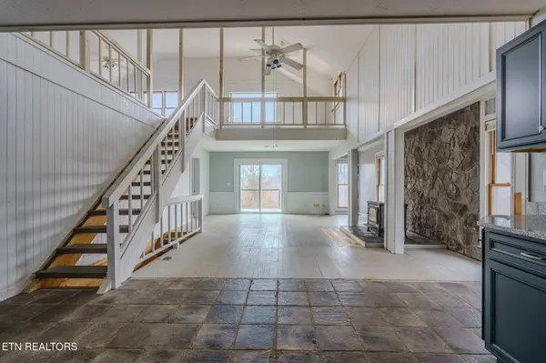 856 Little Berry WAY, Del Rio, TN 37727