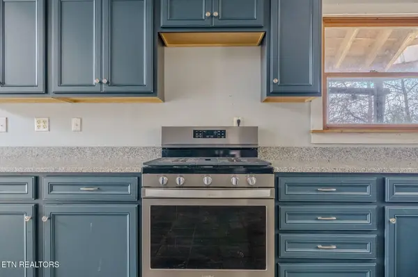 856 Little Berry WAY, Del Rio, TN 37727