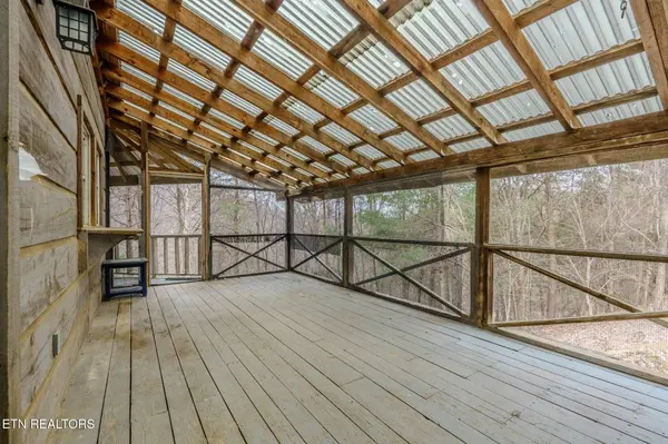 856 Little Berry WAY, Del Rio, TN 37727