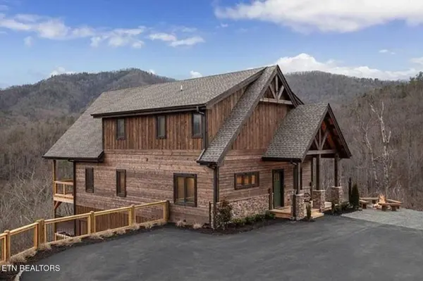 1563 Mountain Dreams WAY, Sevierville, TN 37862