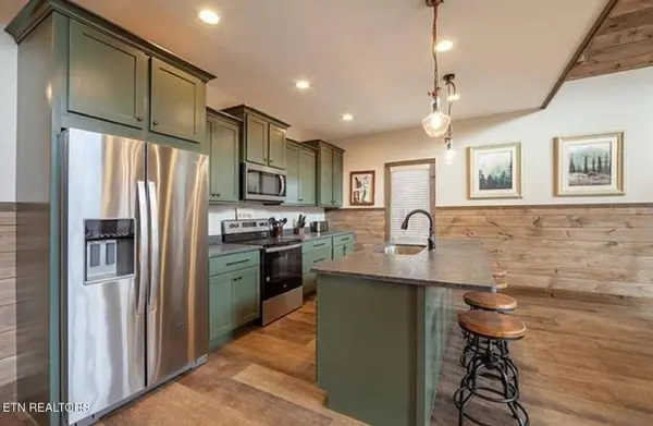 1563 Mountain Dreams WAY, Sevierville, TN 37862