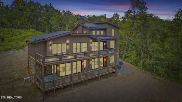 2118 Megan Ridge DR, Sevierville, TN 37862