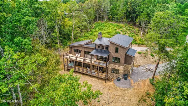 2118 Megan Ridge DR, Sevierville, TN 37862