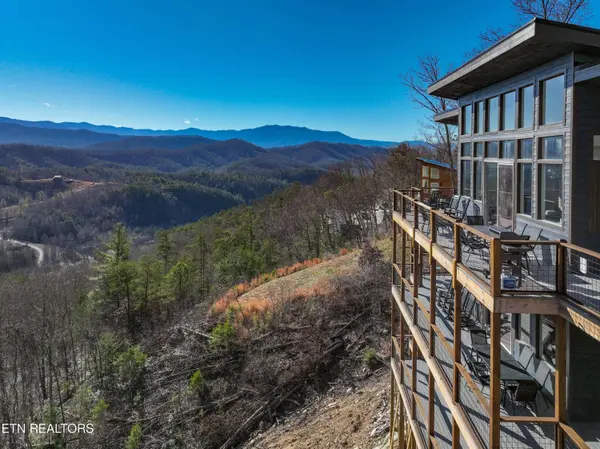 1015 Leslie WAY, Sevierville, TN 37876
